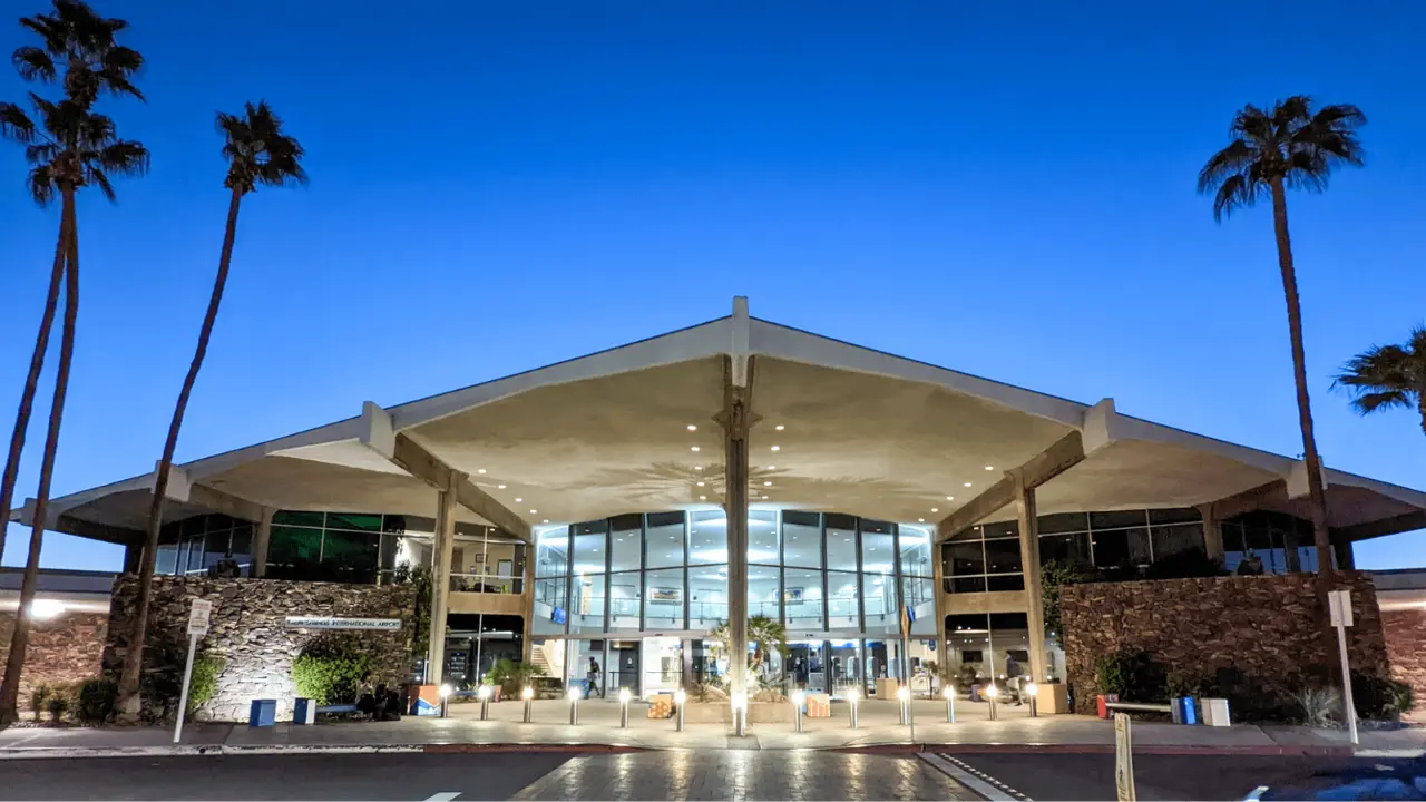 Palm Springs International Airport (PSP)