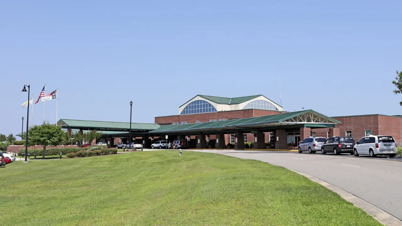 Wilmington International Airport (ILM)