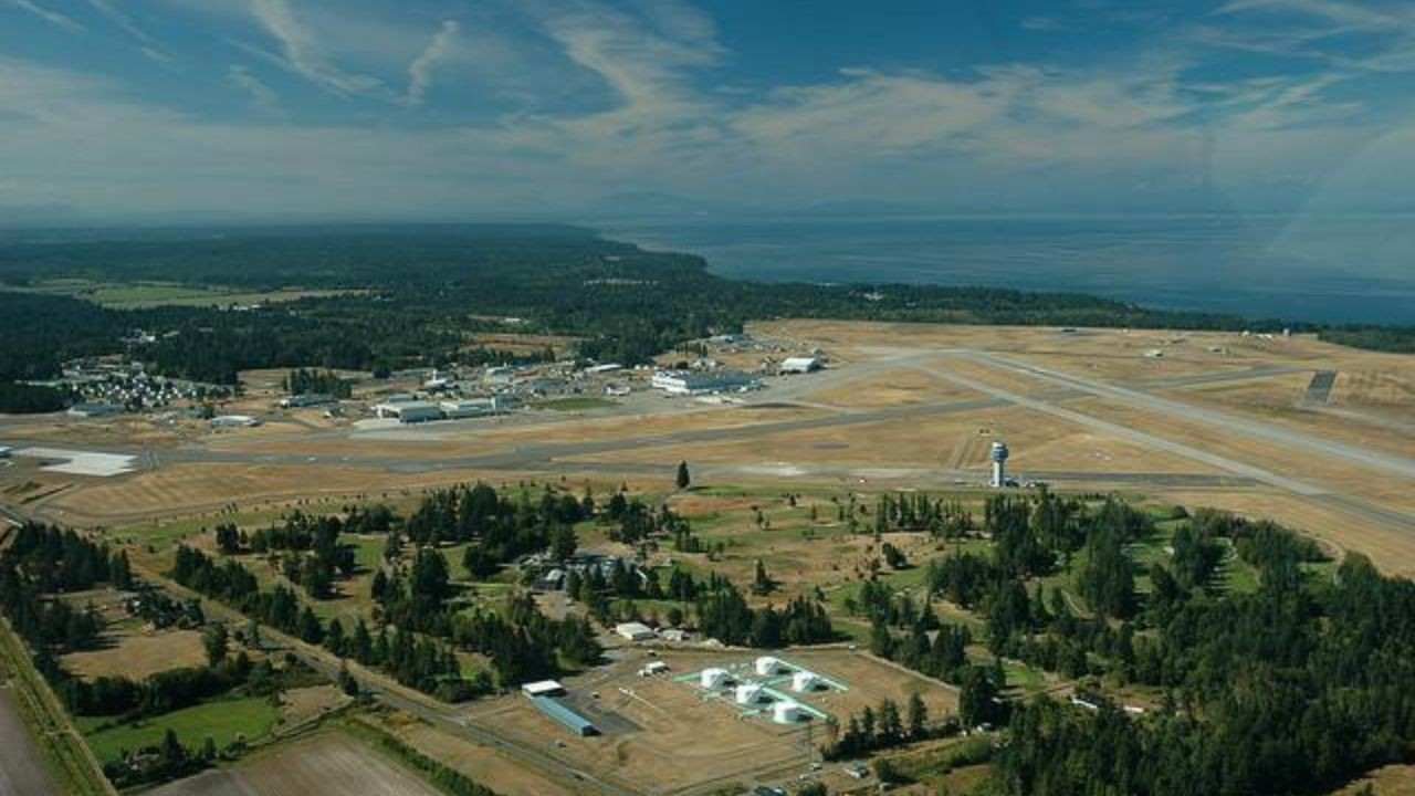 19 Wing Comox (YQQ)