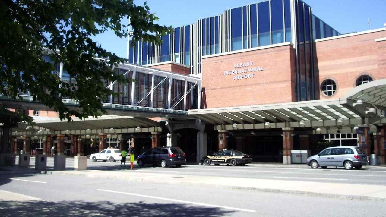 Albany International Airport (ALB)