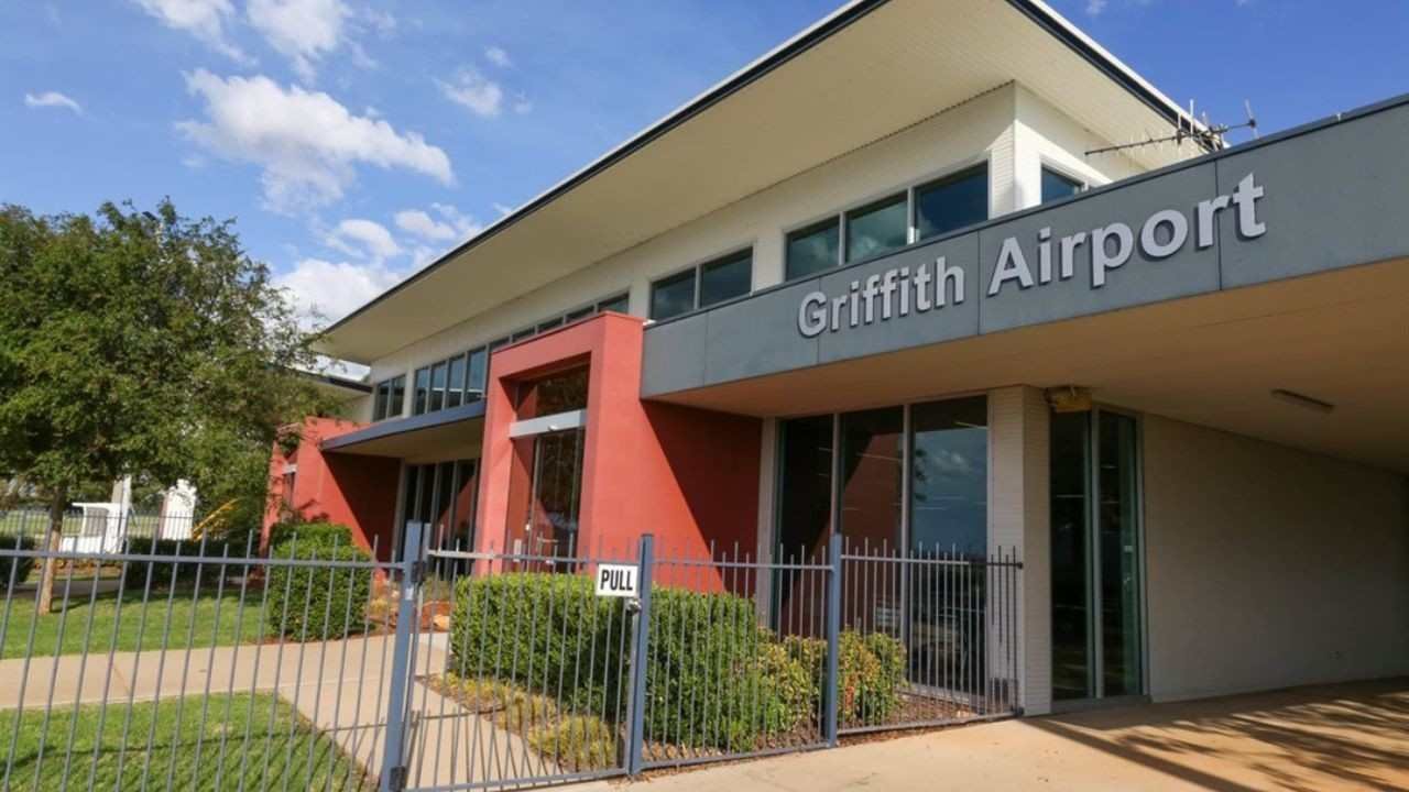 Griffith Airport (GFF)