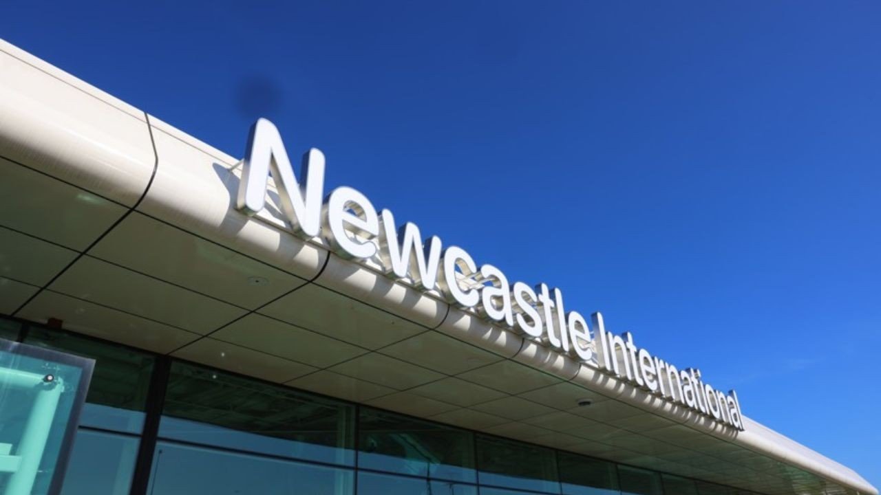 Newcastle Airport (NTL)