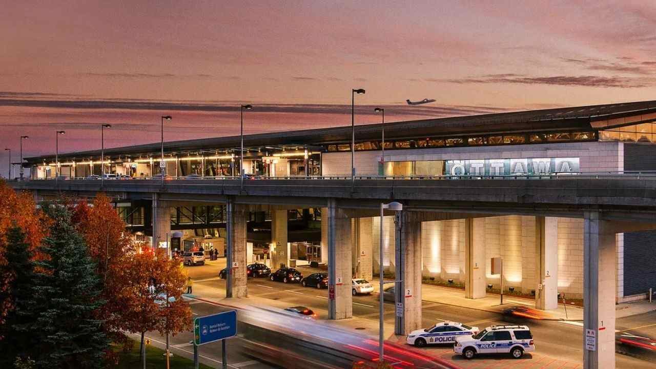 Ottawa International Airport (YOW)