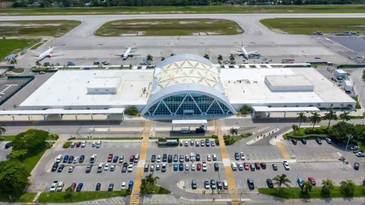 Owen Roberts International Airport (GCM)