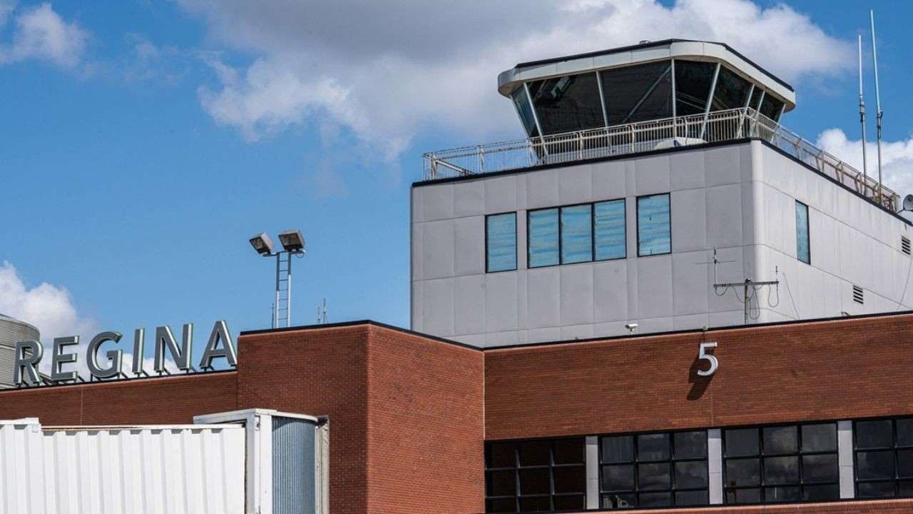 Regina International Airport (YQR)
