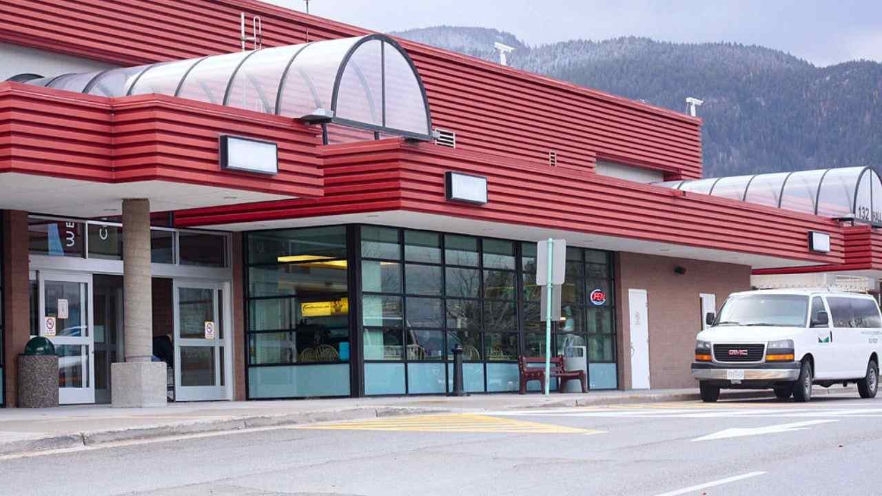 West Kootenay Regional Airport (YCG)