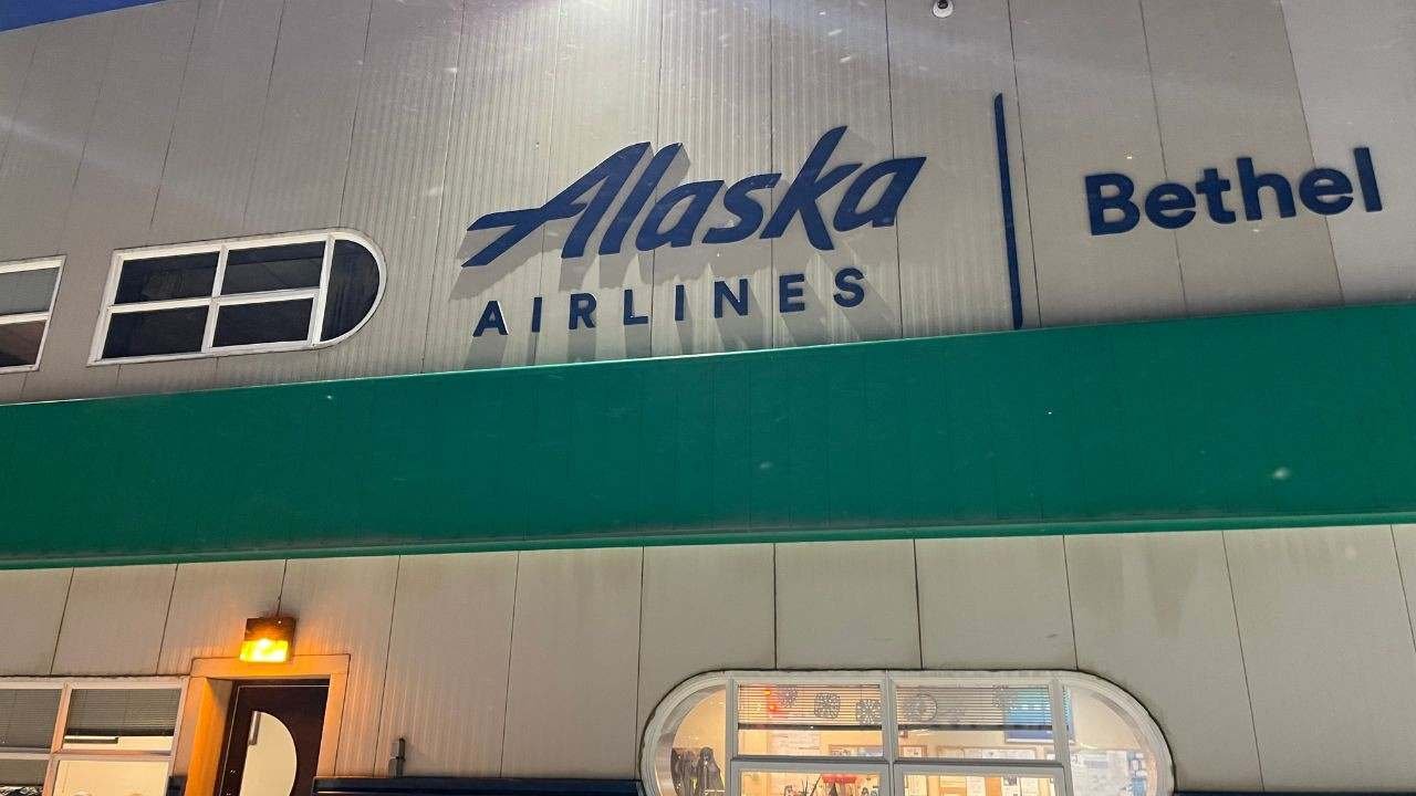 Bethel Airport (BET)