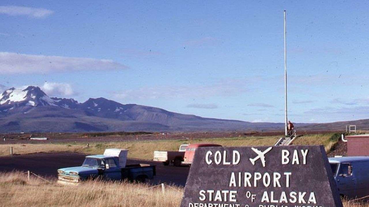 Cold Bay Airport (CDB)