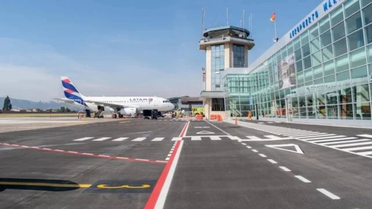 Cue Airport (CUE)
