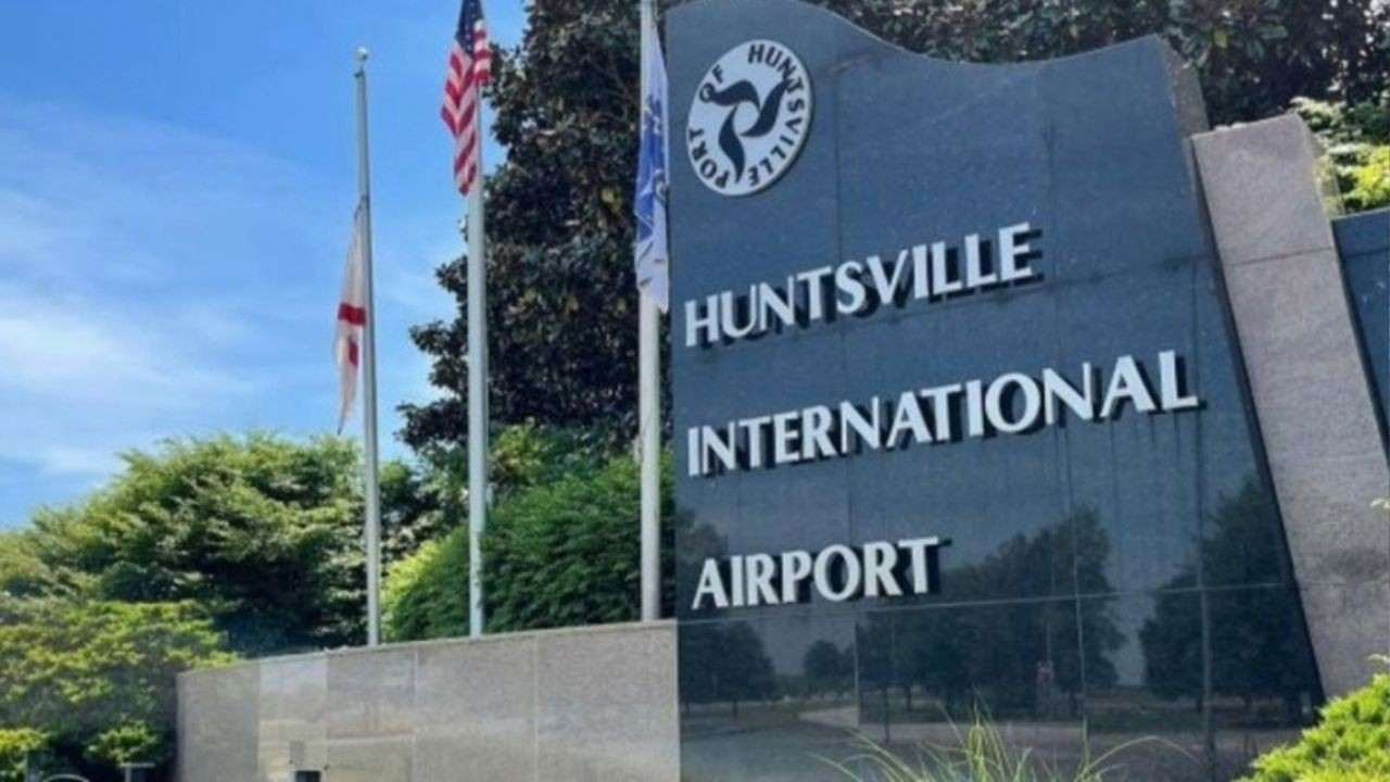 Huntsville International Airport (HSV)