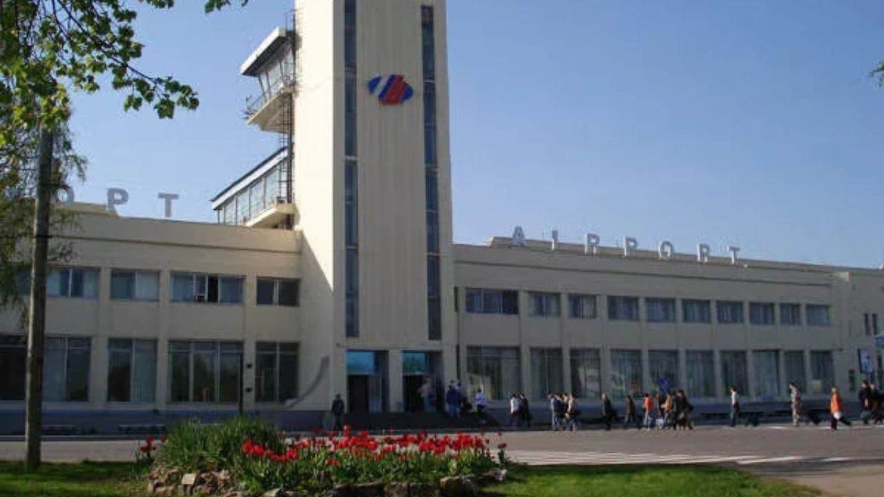 Kurumoch International Airport (SZE)