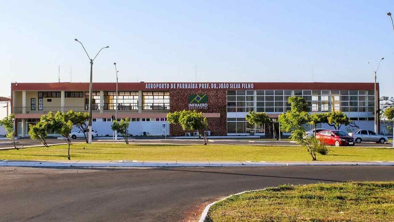 Parnaíba International Airport (PHB)