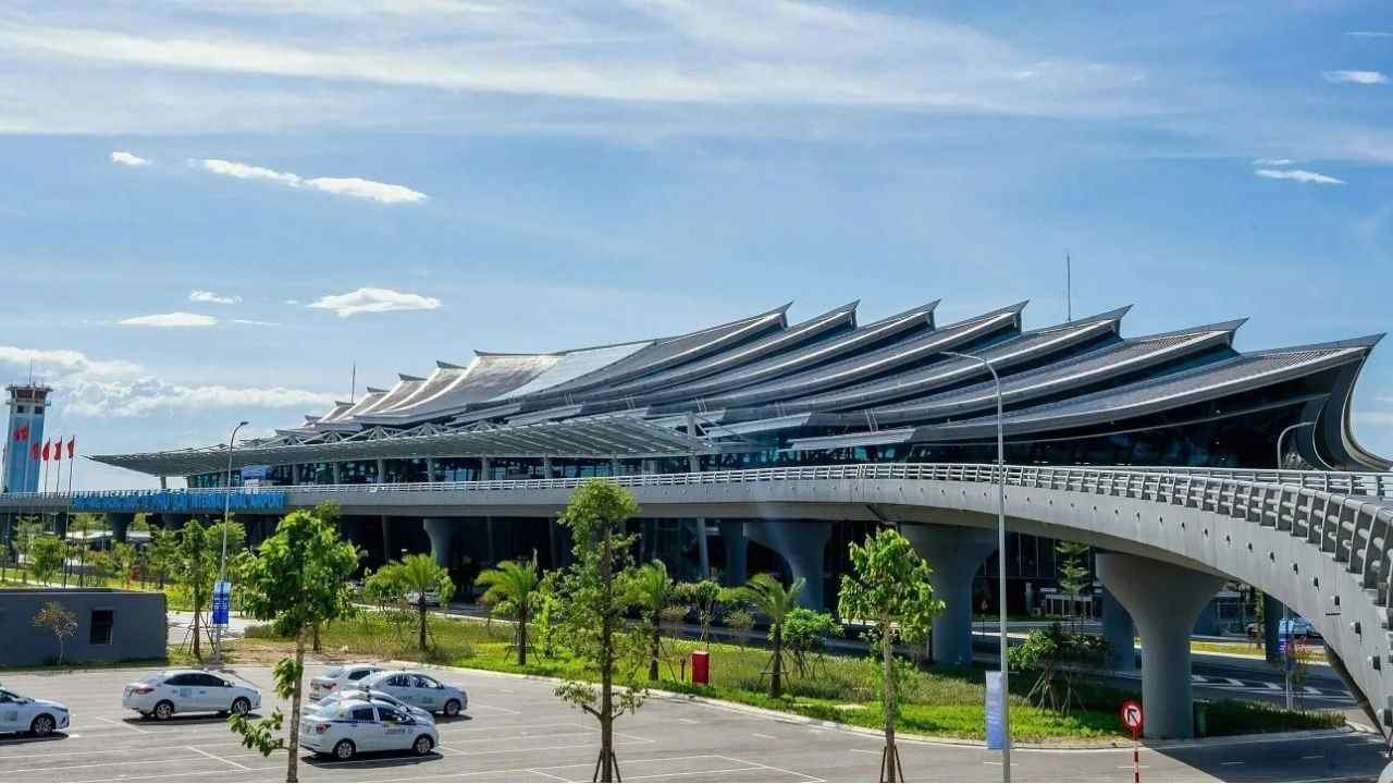 Phú Bài International Airport (HUE)