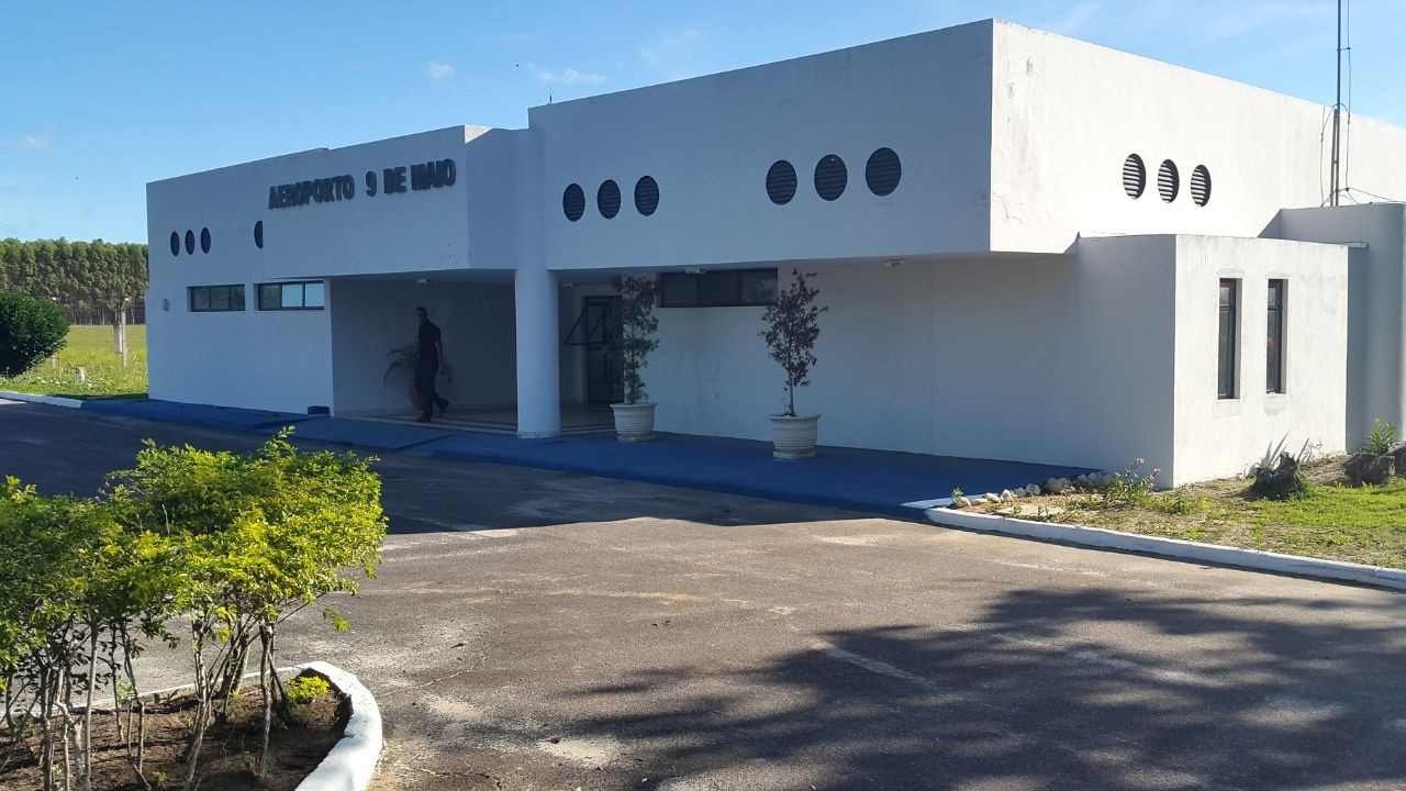 Teixeira de Freitas Airport